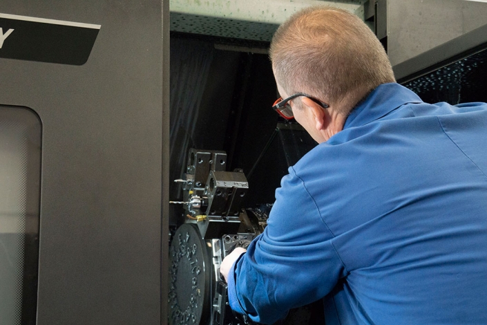 Precision Engineering Machine Operator Changing Setting