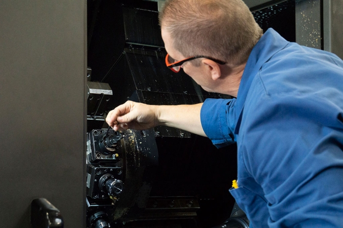 Operation-Precision Engineering Machine